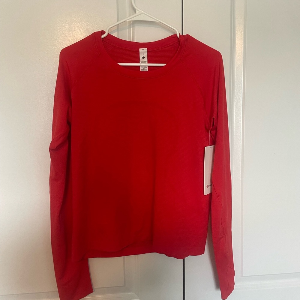 NWT Lululemon athletica Swiftly techTee, size 12 

SFH, pet free home
